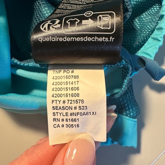 The North Face Teen Amphibious Packable Wind Jacket - Size L - Picture 4 of 16